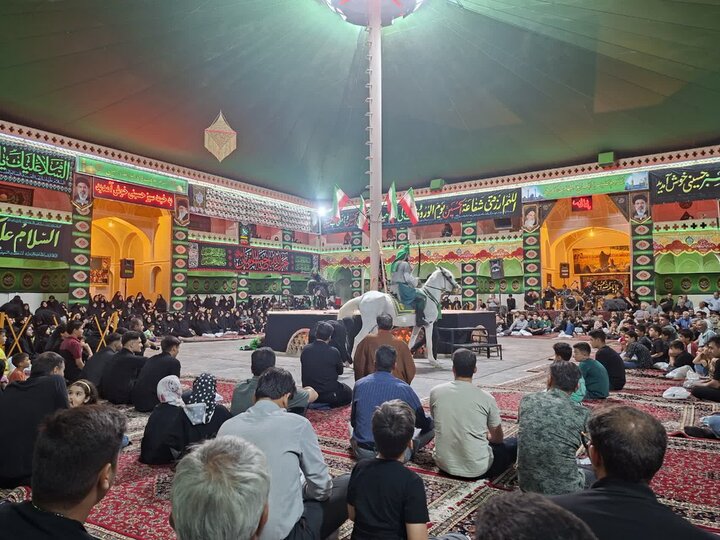 تجلی هنر تعزیه در زواره؛ مشاهیر ایران روایتگر واقعه کربلا شدند