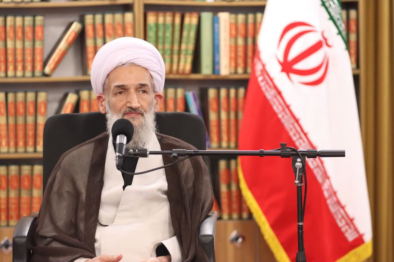 آملي،جوادي،تسنيم،تفسير،قرآن،شخصيت،علمي،تجليل،قرآني،مازندران