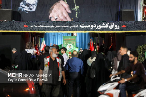 محفل عزاداری شب اول محرم به نیابت از «رهبر شهید انقلاب»