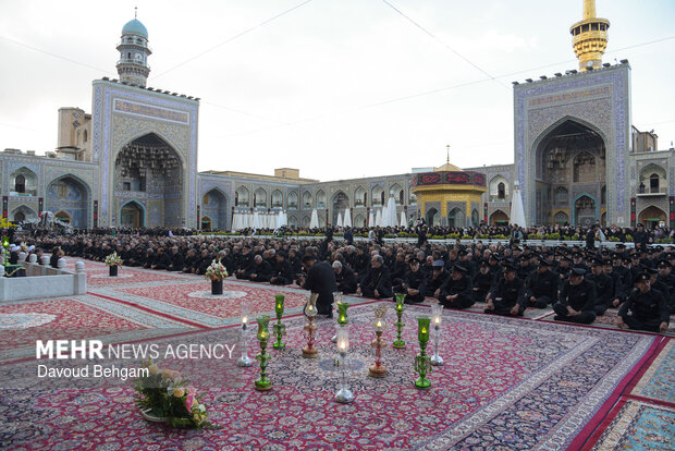 آئین سیاهپوشان حرم مطهر امام رضا (ع)