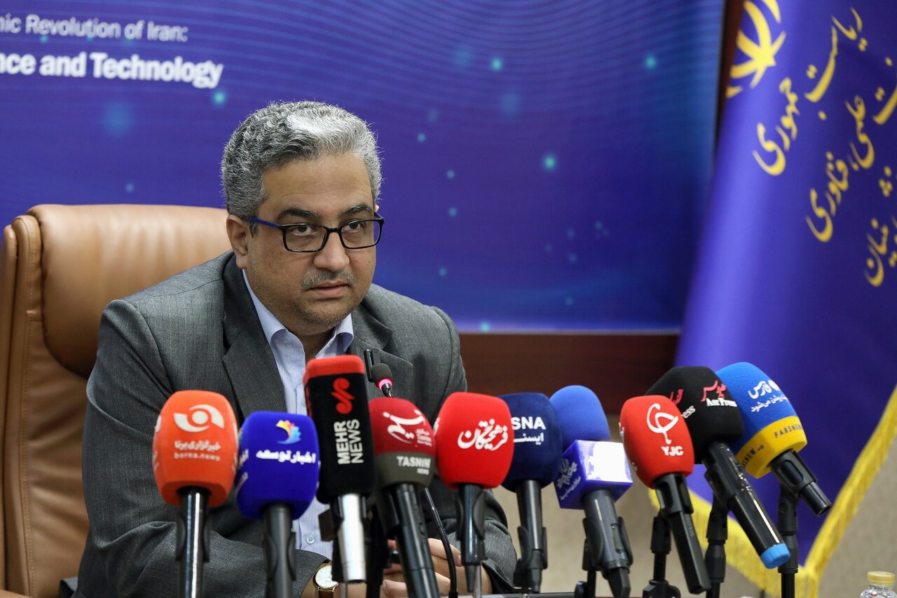 گزارش تحلیلی: چشم‌انداز بازار ۶۰۰ میلیون دلاری فناوری‌های شناختی ایران تا ۲۰۳۴ | مهر - کد dbd4