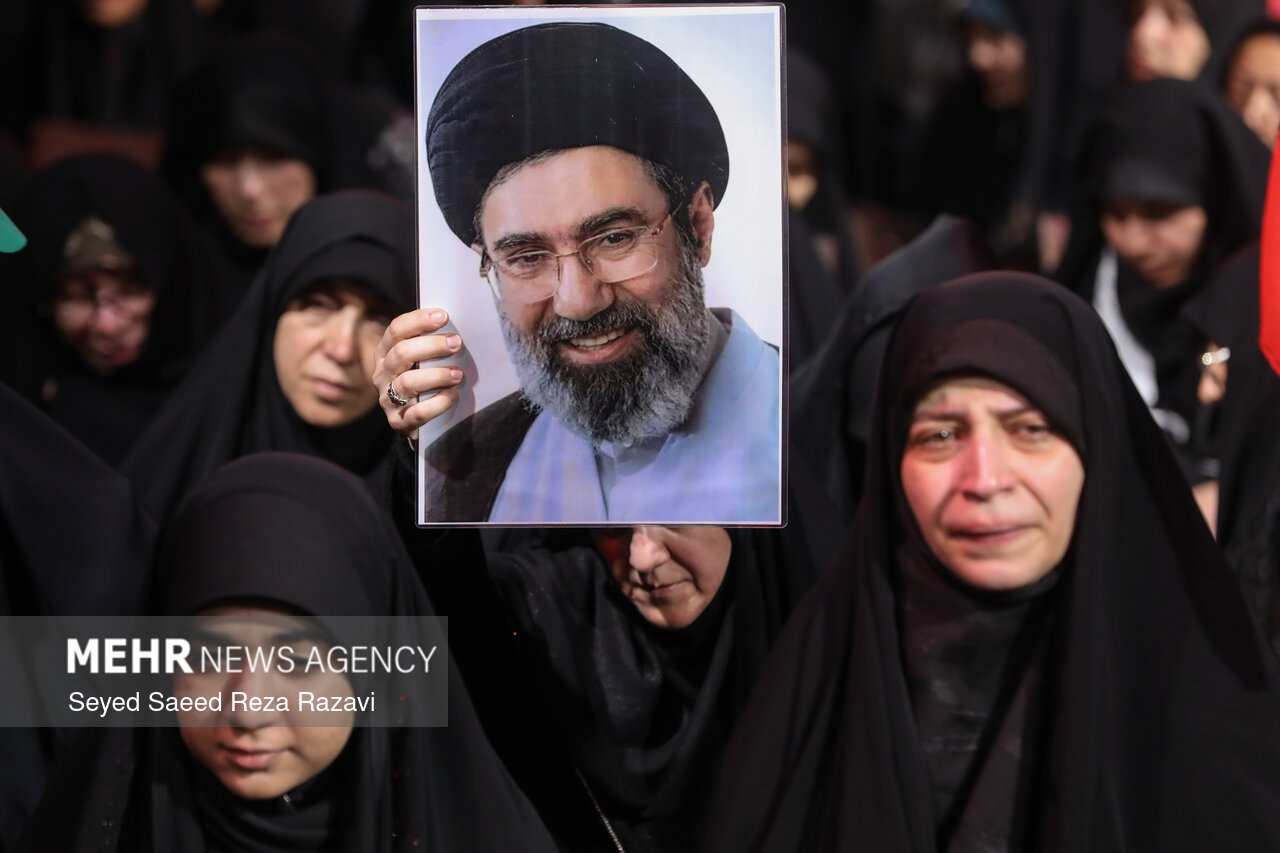 Pro-Islamic Establishment nightly marches in Bojnourd
