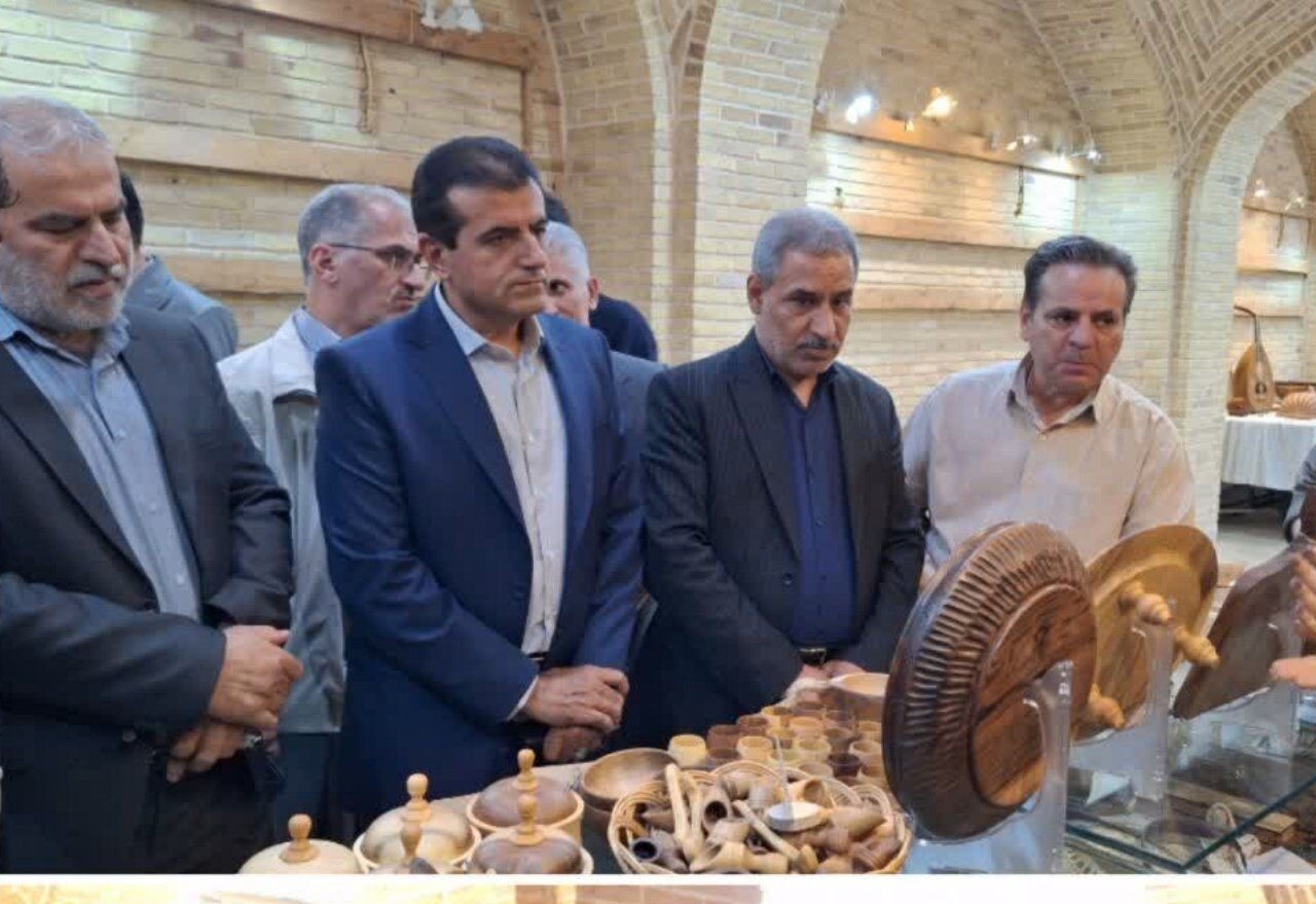 مشاغل،خانگي،كردستان،فراهم،اقتصادي،اجتماعي،صلواتي