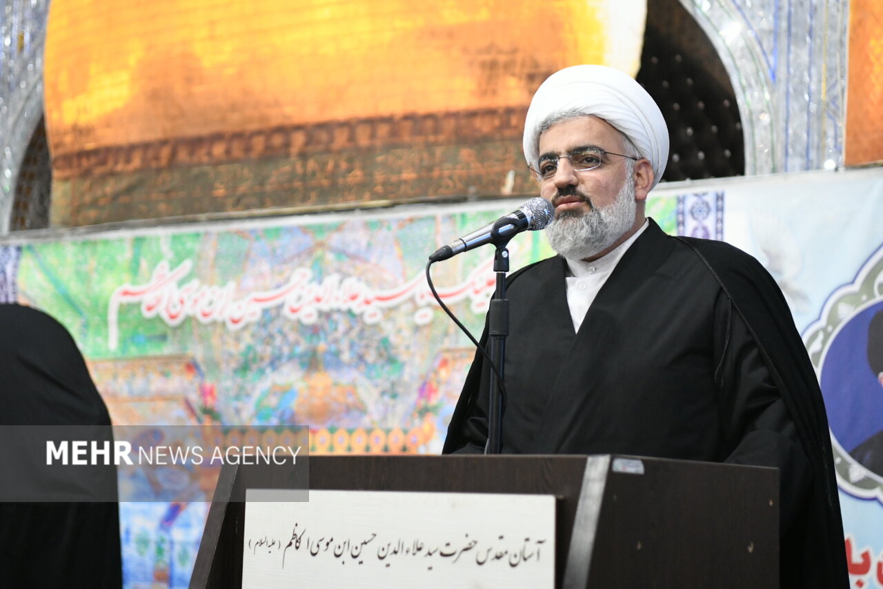ايران،ملت،عاشورا،اسلامي،زينب،مكتب،دشمنان،تبليغات،حضرت،مسير،فرهنگ