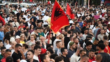 Protests on tourism project in Albania go on for 16th day