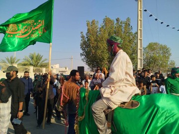 استقبال مردم سندرک هرمزگان از ورود نمادین کاروان حسینی به کربلا