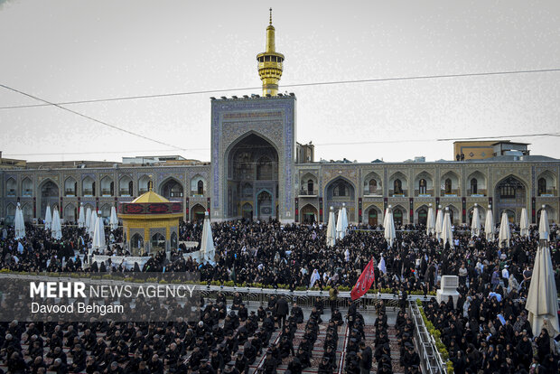 آئین سیاهپوشان حرم امام رضا (ع)