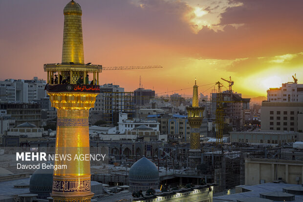آئین سیاهپوشان حرم امام رضا (ع)