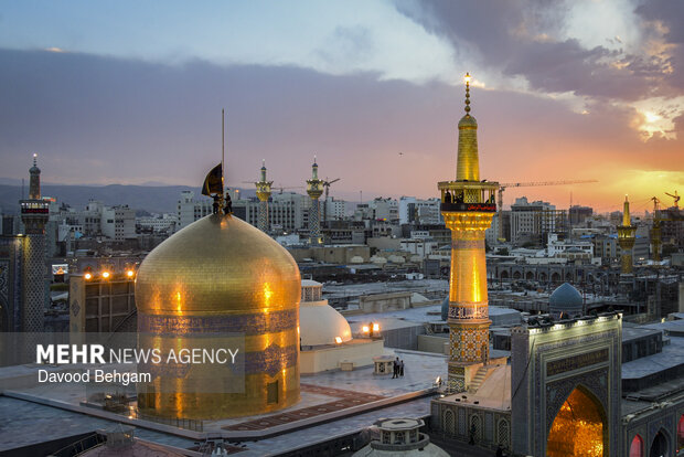آئین سیاهپوشان حرم امام رضا (ع)