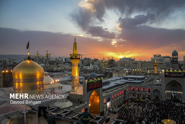 آئین سیاهپوشان حرم امام رضا (ع)