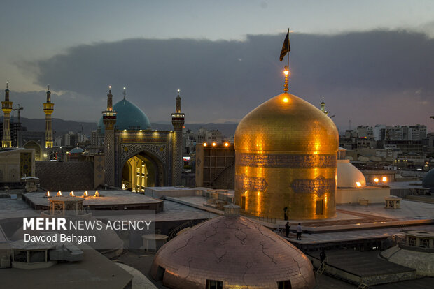 آئین سیاهپوشان حرم امام رضا (ع)