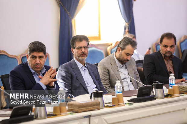 نشست «کمیته ارتباطات ستاد تشییع رهبر شهید انقلاب»