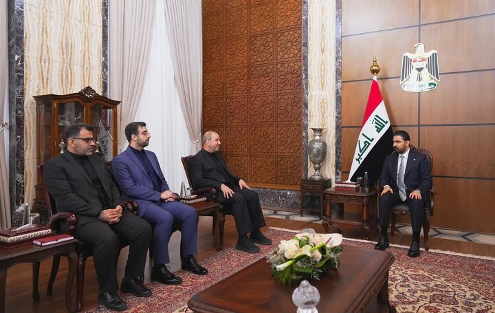 السفير الايراني في بغداد يلتقي رئيس الوزراء العراقي