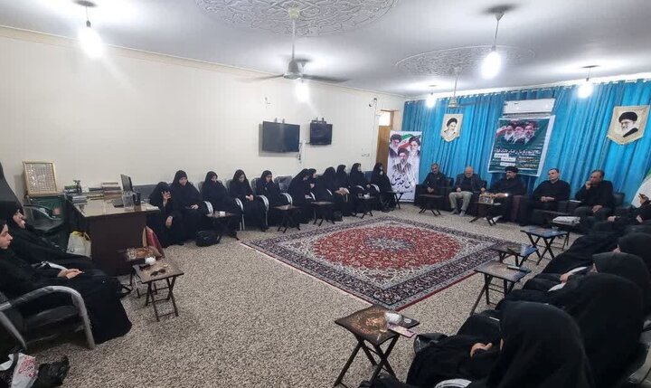 امام جمعه گناوه: مکتب عاشورا رمز عزت و نجات ملت‌ها است
