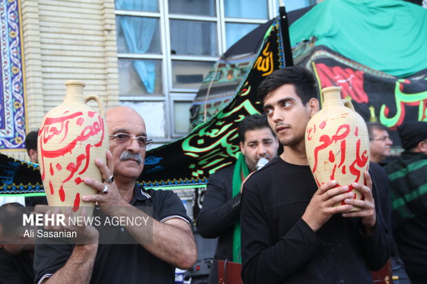 آئین سنتی «طشت گذاری» در آستارا