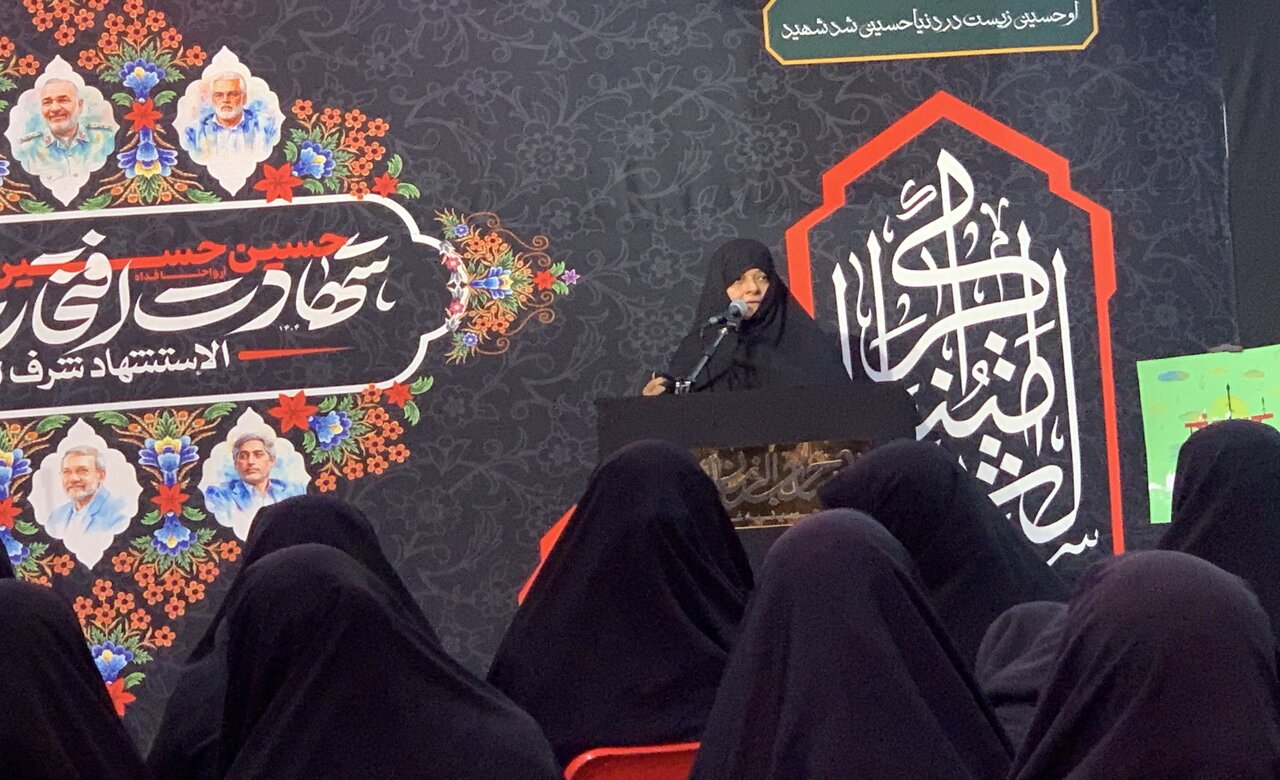 حسيني،بانوان،جنگ،عزاي،محرم،مقاومت،مراسم،فرهنگ،حضور،اعلان،دشم ...