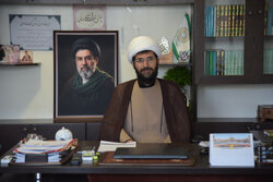تشییع پیکر مطهر امام شهید یک رسالت تاریخی است