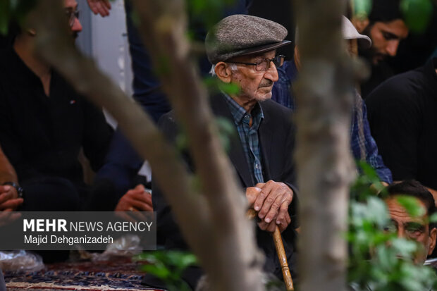 آیین روضه خوانی سنتی در «خانه پاسدار» یزد