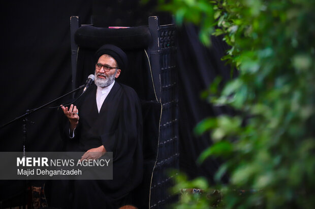 آیین روضه خوانی سنتی در «خانه پاسدار» یزد