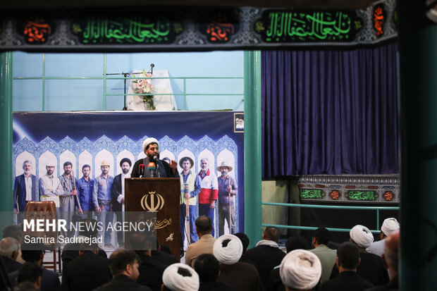 مراسم تجدید بیعت جهادگران با رهبر انقلاب