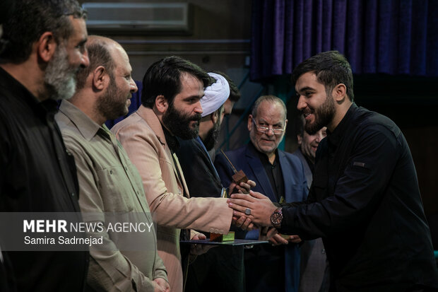 مراسم تجدید بیعت جهادگران با رهبر انقلاب
