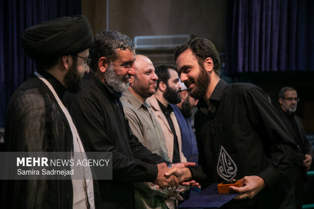 مراسم تجدید بیعت جهادگران با رهبر انقلاب