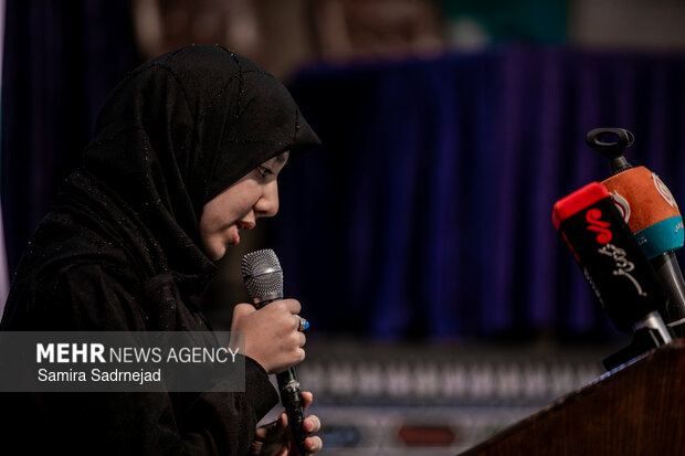 مراسم تجدید بیعت جهادگران با رهبر انقلاب