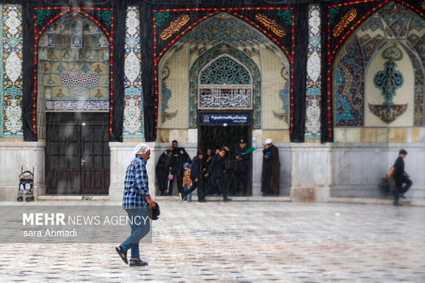 باران و توفان شدید در حرم امام رضا(ع)