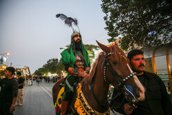 ورود نمادین کاروان امام حسین(ع) به کربلا در قم