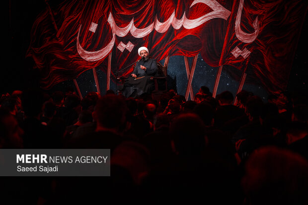 عزاداری ماه محرم در هیئت ریحانه الحسین (ع)