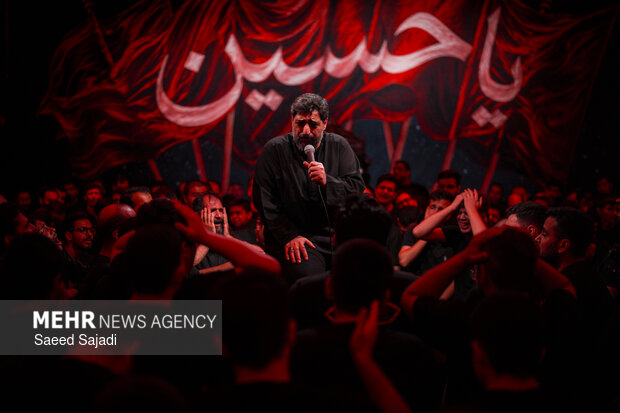 عزاداری ماه محرم در هیئت ریحانه الحسین (ع)