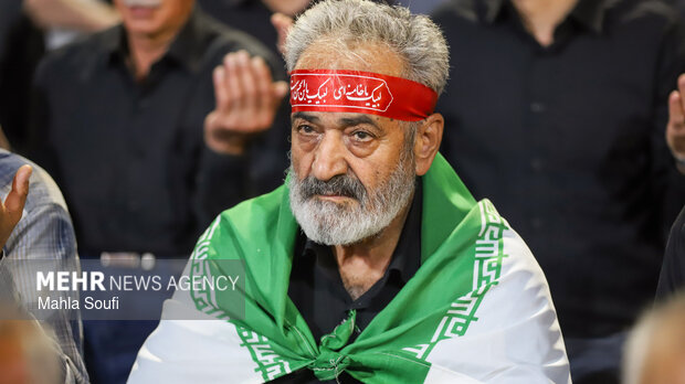 عزاداری شب سوم محرم در تجمع میدان شهدای اراک