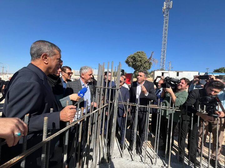 بازدید معاون رئیس‌جمهور از روند ساخت مرکز جامع رادیوتراپی ایلام