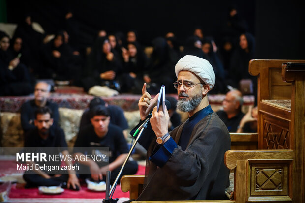 آیین روضه خوانی سنتی در «خانه ملک ثابت» یزد