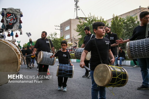 حرکت ورود کاروان نمادین امام حسین(ع) به کربلا در قم