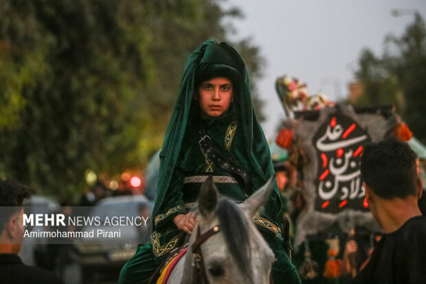 حرکت ورود کاروان نمادین امام حسین(ع) به کربلا در قم