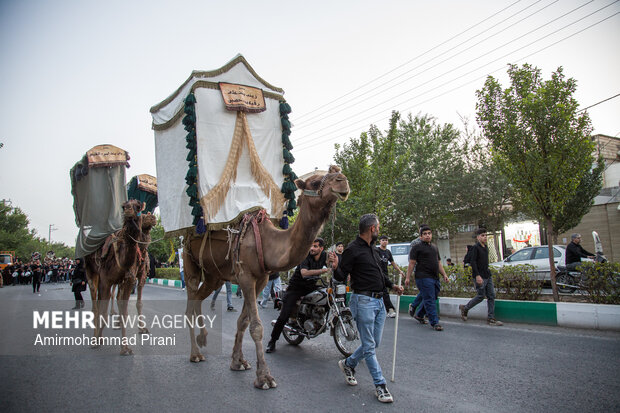 حرکت ورود کاروان نمادین امام حسین(ع) به کربلا در قم