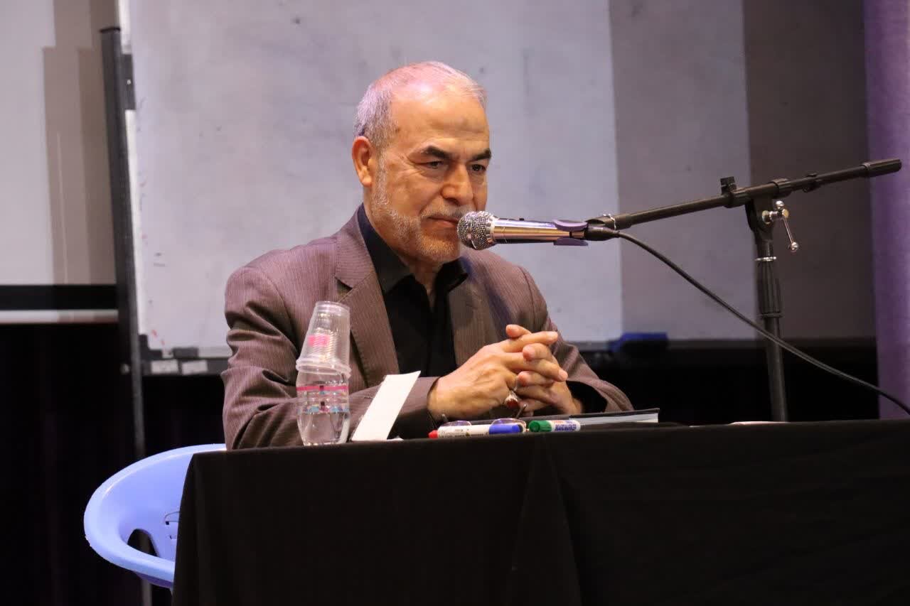 ملت،مذاكره،ايران،سردار،دشمن،جواني،وحدت،منافع،امام،جنگ