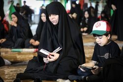 یکصد و یازدهمین موج خروش مشهدی ها در خیابان در شب پنجم محرم