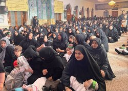شیرخوارگان حسینی در گیلان؛ مادران با کودکان خود به سوگ نشستند