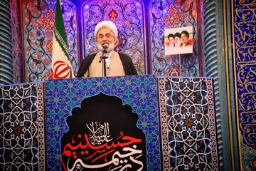 حضور مردم در خیابان نشانه عزم ملی برای دفاع از انقلاب است