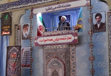 مجالس حسینی باید محل ترویج بصیرت و مبارزه با استکبار باشد