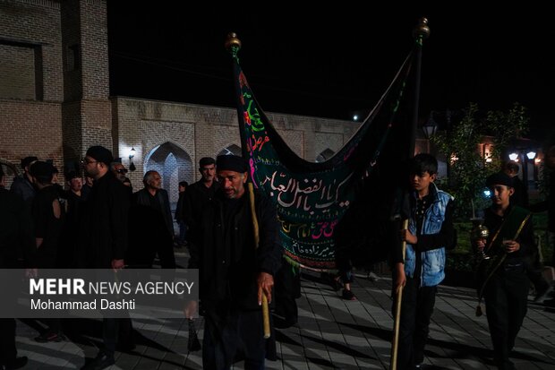 عزاداری شب چهارم محرم در بقعه شیخ جبرائیل کلخوران اردبیل