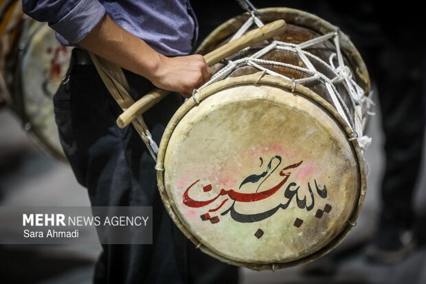 عزاداری شب چهارم محرم در میدان شهدا مشهد