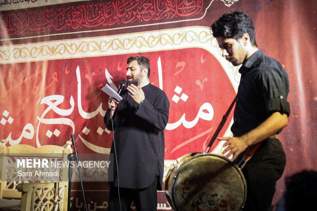 عزاداری شب چهارم محرم در میدان شهدا مشهد