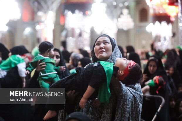 اجتماع شیرخوارگان حسینی در حرم مطهر رضوی