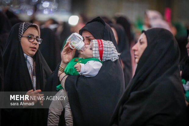 اجتماع شیرخوارگان حسینی در حرم مطهر رضوی
