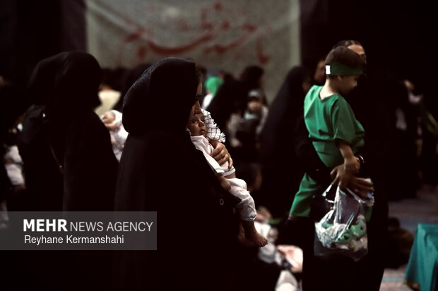 همایش شیرخوارگان حسینی در حرم موسی بن جعفر