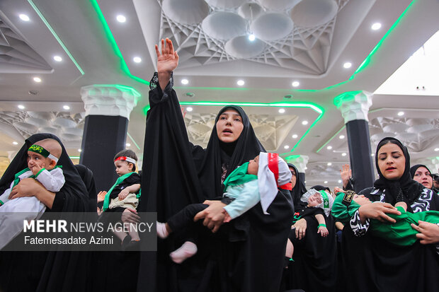 آیین شیرخوارگان حسینی در مسجد مقدس جمکران