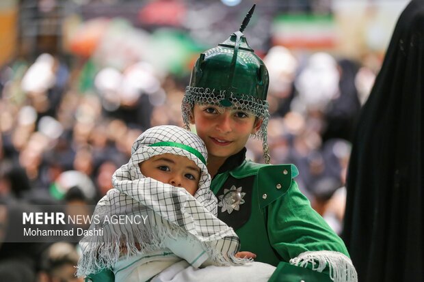مراسم «شیرخوارگان حسینی» در اردبیل